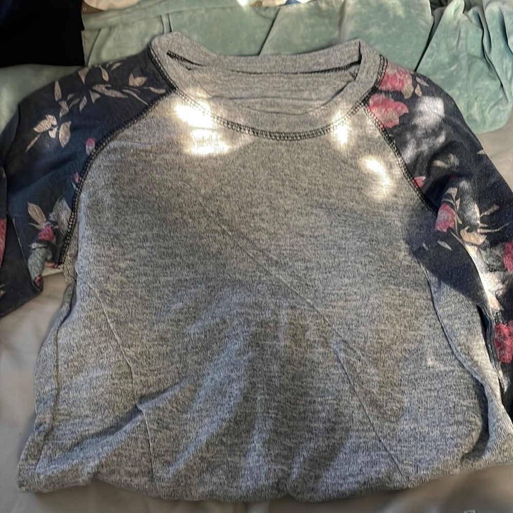 Multi color long sleeve